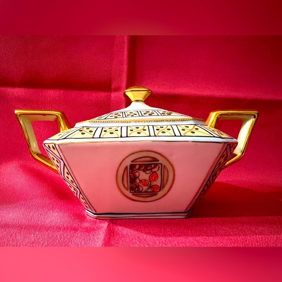 Vintage sugar bowl with lid GOLD Hand painted - Picture 1 of 3